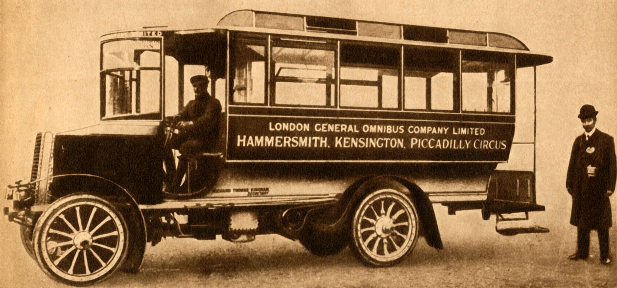 पहली LGOC मोटर बस, 1904, 1933। द्वारा अज्ञात