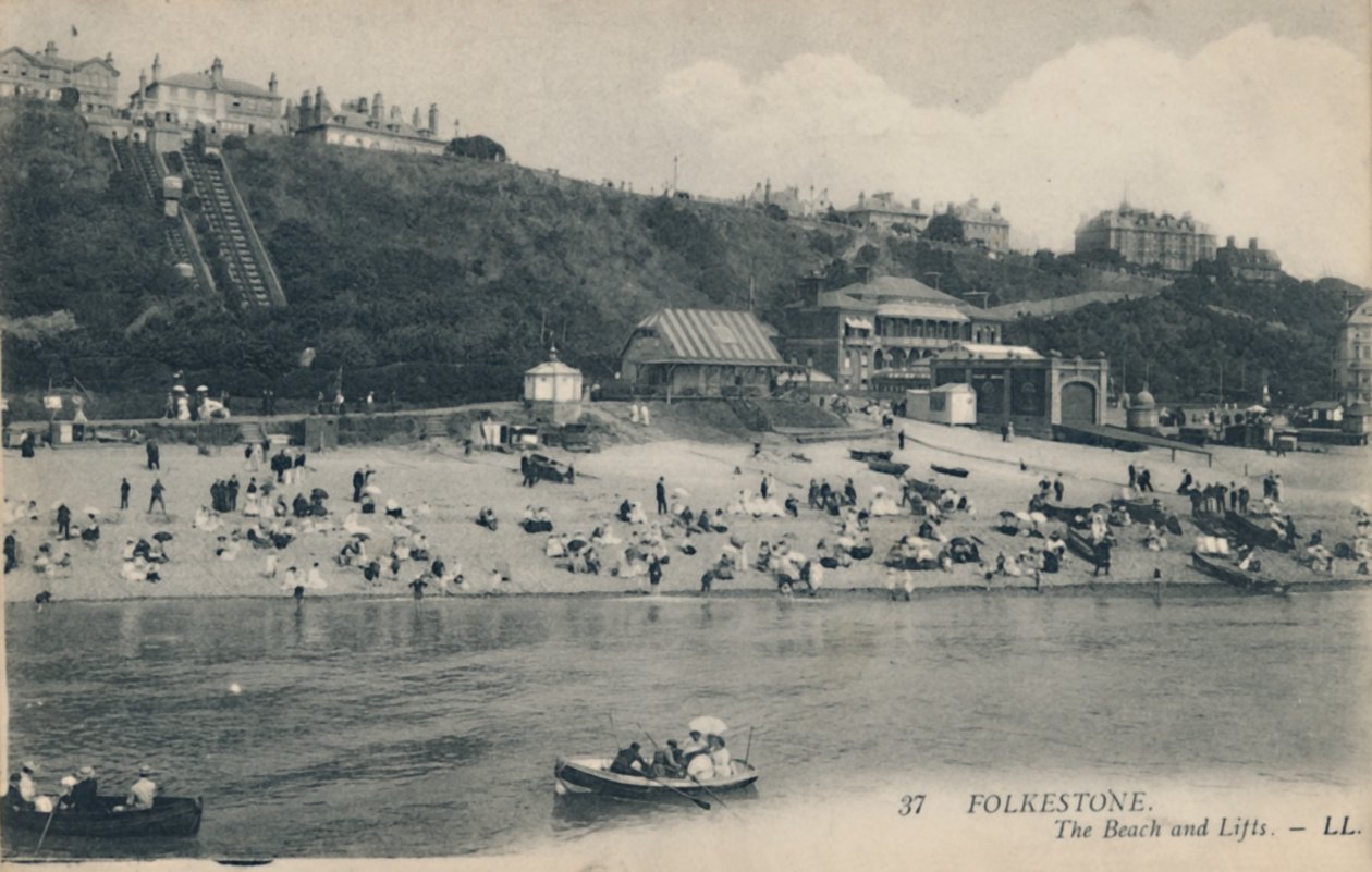 Folkestone। समुद्र तट और लिफ्ट, 19 वीं सदी के अंत में द्वारा अज्ञात