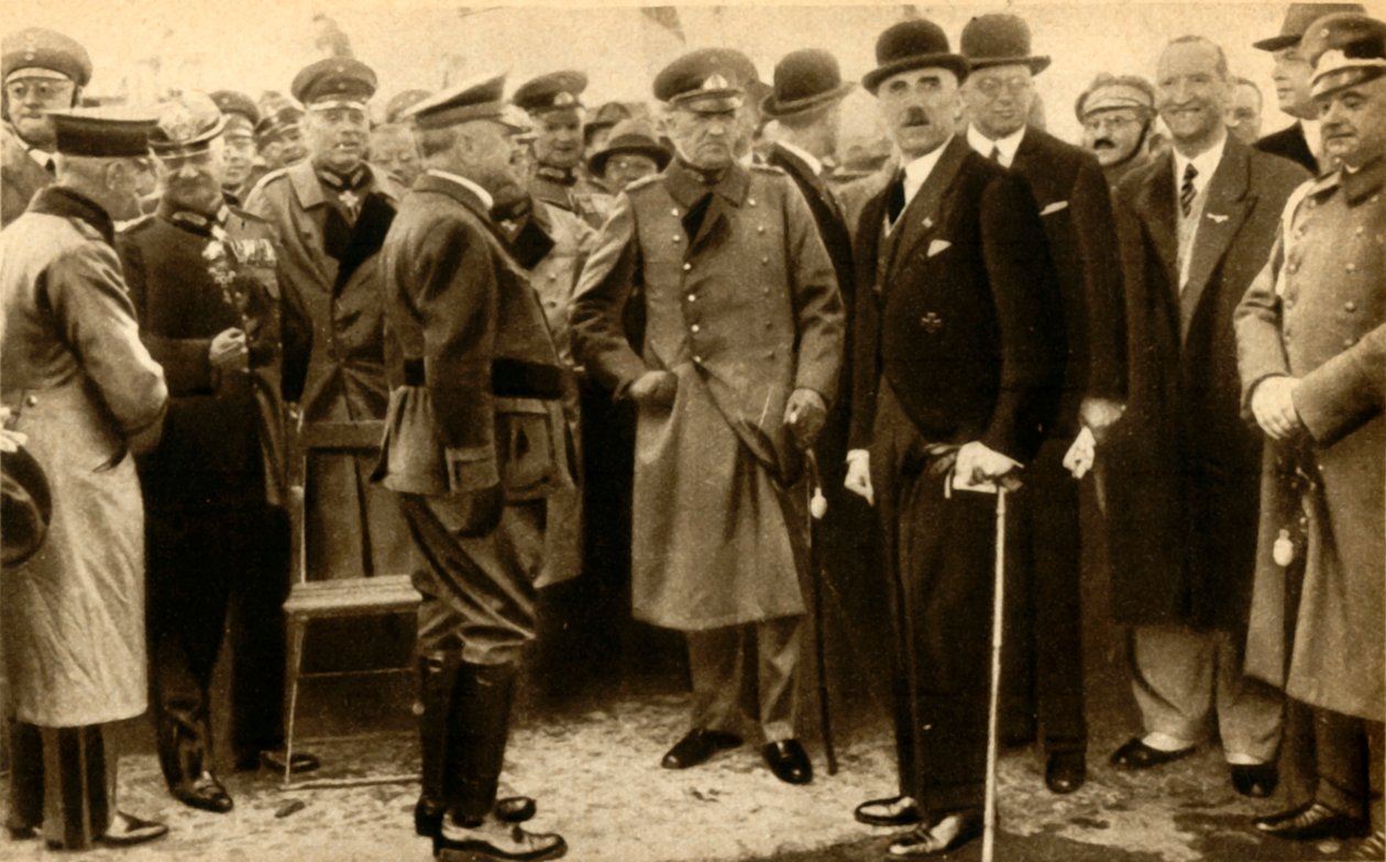 फ्रांज वॉन पापेन और कर्ट वॉन श्लेचर, 1932, 1933। द्वारा अज्ञात
