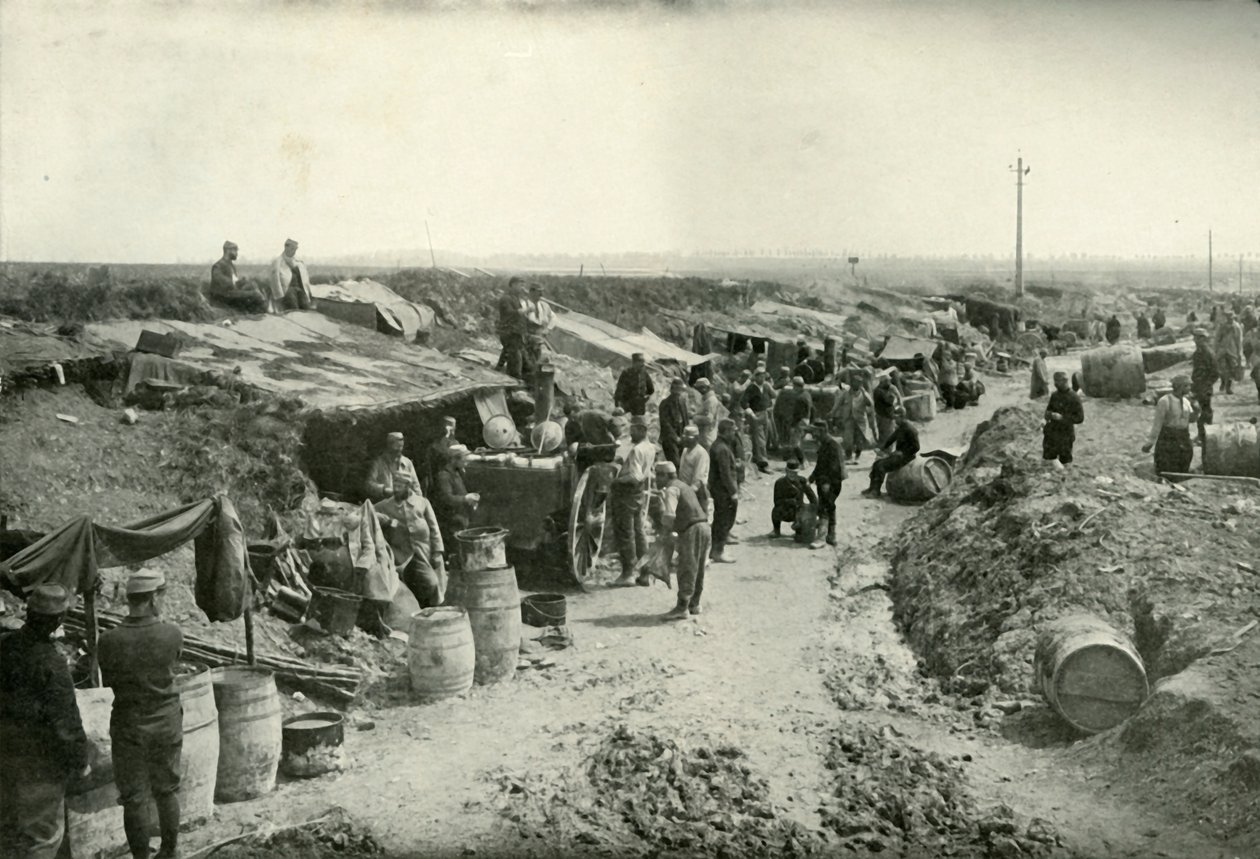 फ्रांसीसी क्षेत्र-सेवा रसोई फायरिंग लाइन, 1919 के पीछे। द्वारा अज्ञात