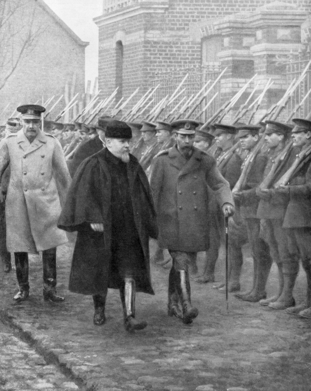 फ्रांसीसी राष्ट्रपति रेमंड पॉइनकेयर और किंग जॉर्ज पंचम, दिसंबर 1914। द्वारा अज्ञात