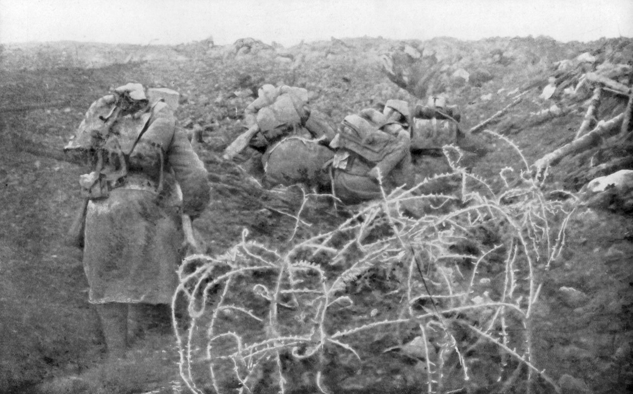 2 अगस्त 1915 को फ्रांस के वर्दुन के पास एपरगेस रिज पर फ्रांसीसी पैदल सेना पर हमला द्वारा अज्ञात