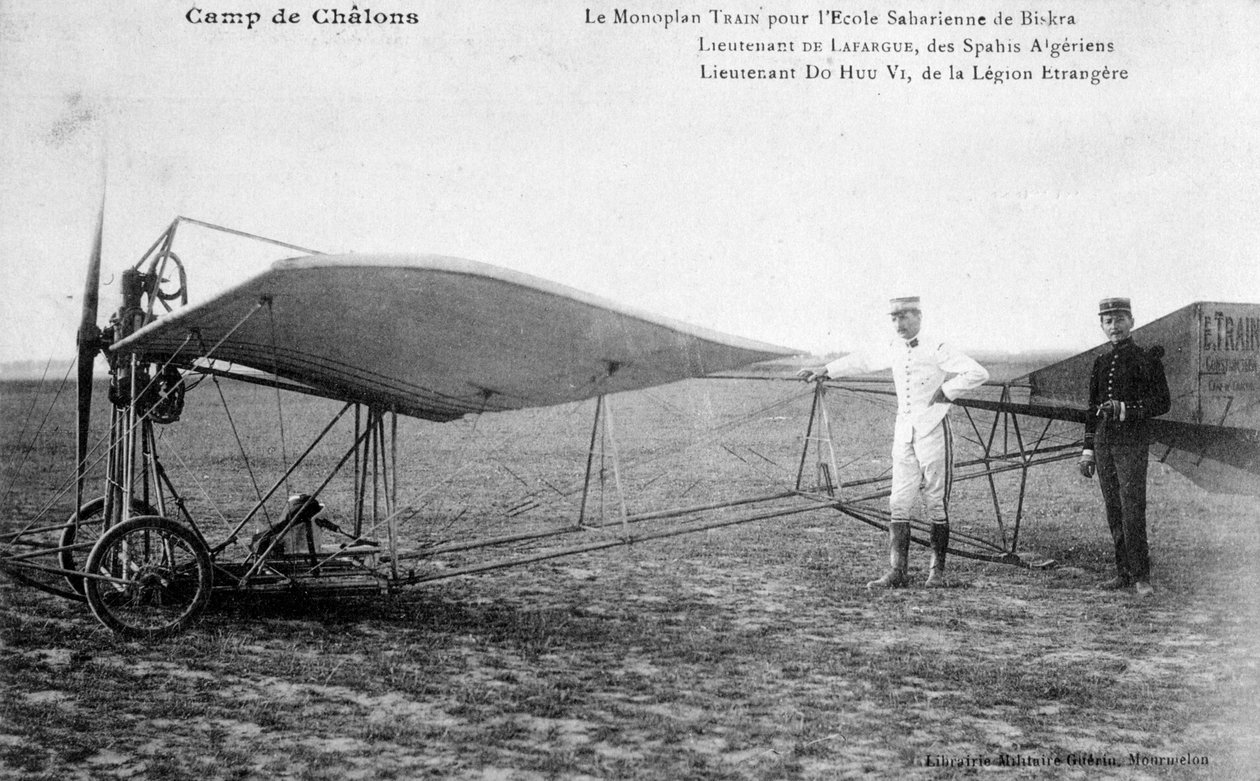 फ्रेंच मोनोप्लेन, बिस्क्रा, अल्जीरिया, c1911 द्वारा अज्ञात