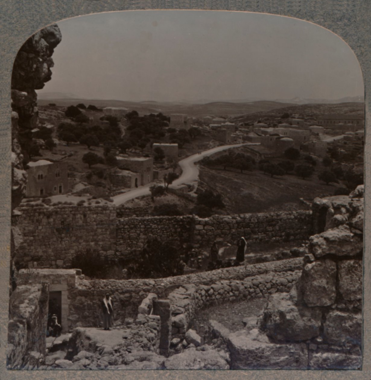 सीमन्स हाउस में आर्कवे से लेजारस घर, बेथानी, c1900 द्वारा अज्ञात