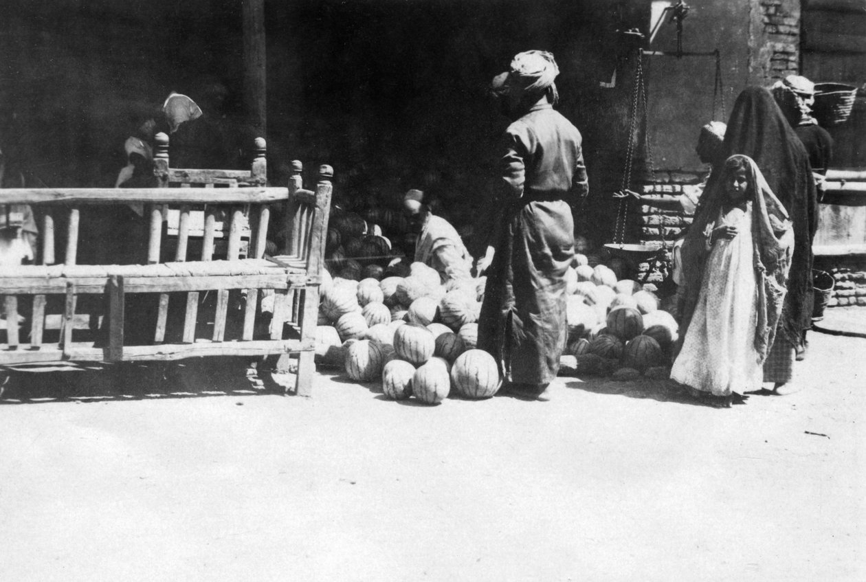 फ्रूट स्टॉल, बगदाद, मेसोपोटामिया, WWI, 1918 द्वारा अज्ञात