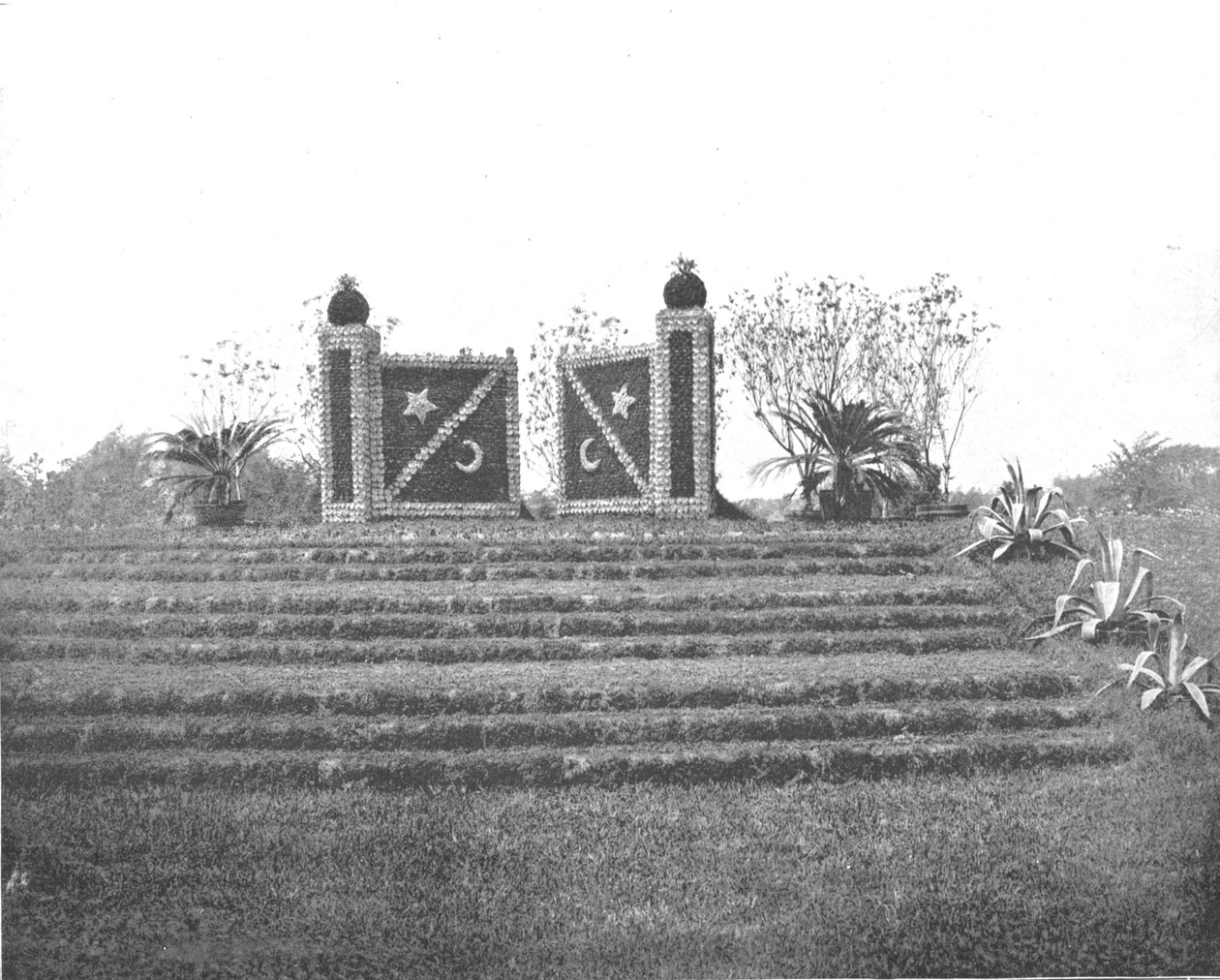 गेट्स अजार, वाशिंगटन पार्क, शिकागो, इलिनोइस, संयुक्त राज्य अमेरिका, c1900। द्वारा अज्ञात