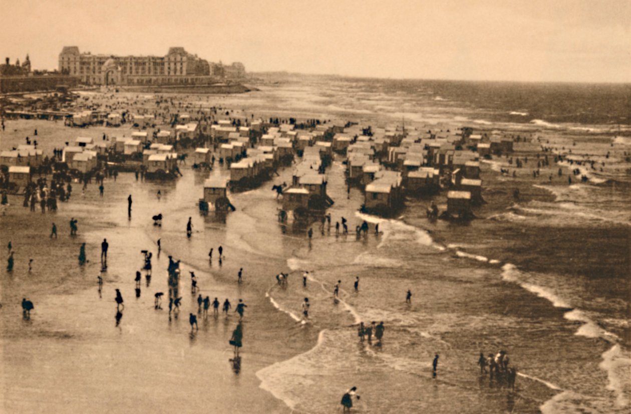 स्नान के समय स्ट्रैंड का सामान्य दृश्य, c1928 द्वारा अज्ञात