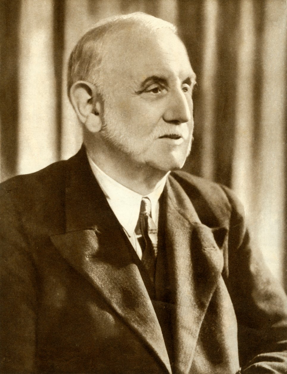 जॉर्ज लैंसबरी, c1930, 1935। द्वारा अज्ञात