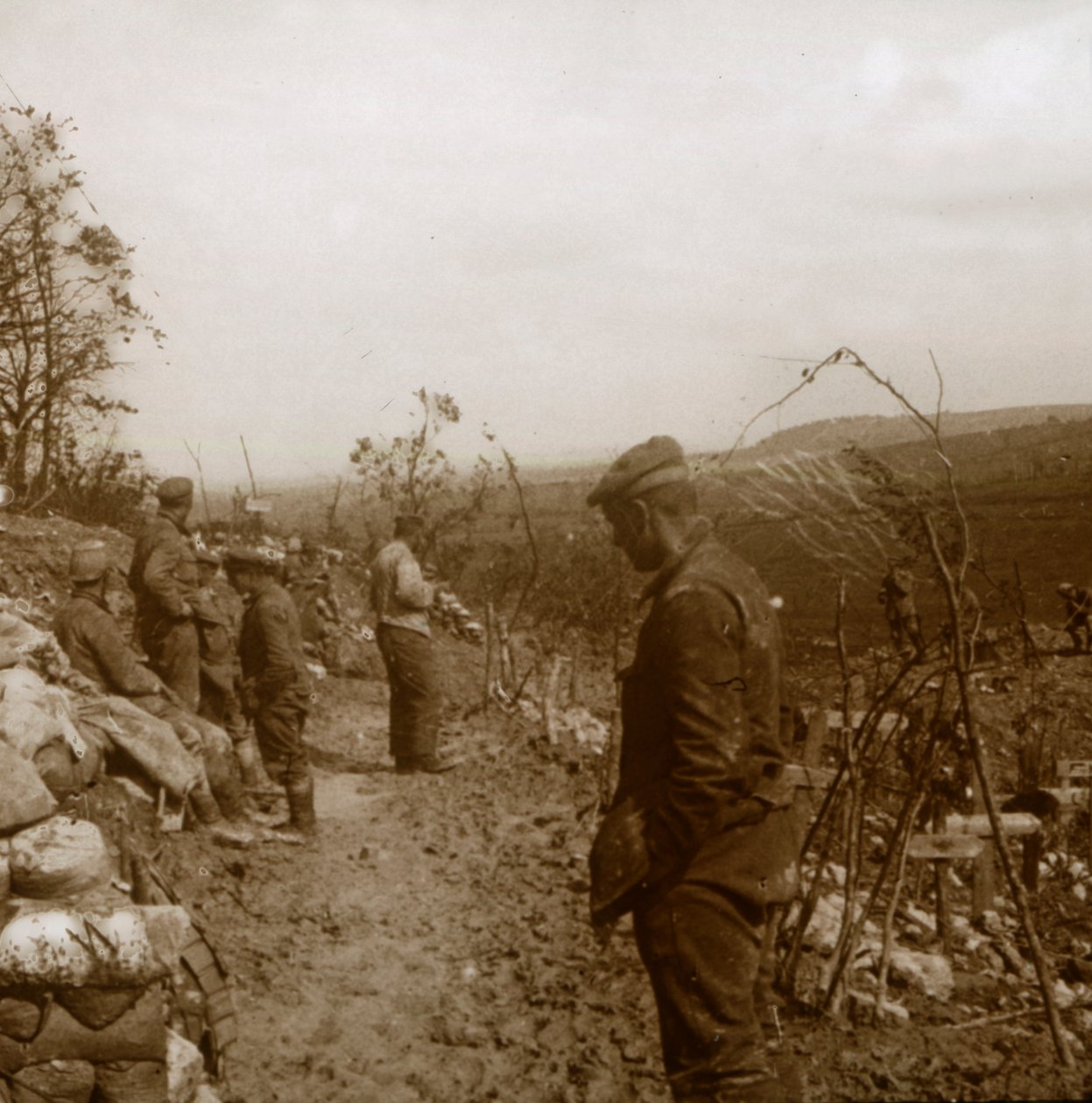 जर्मन फ्रंट लाइन, वर्दुन, उत्तरी फ्रांस, c1914-c1918 द्वारा अज्ञात