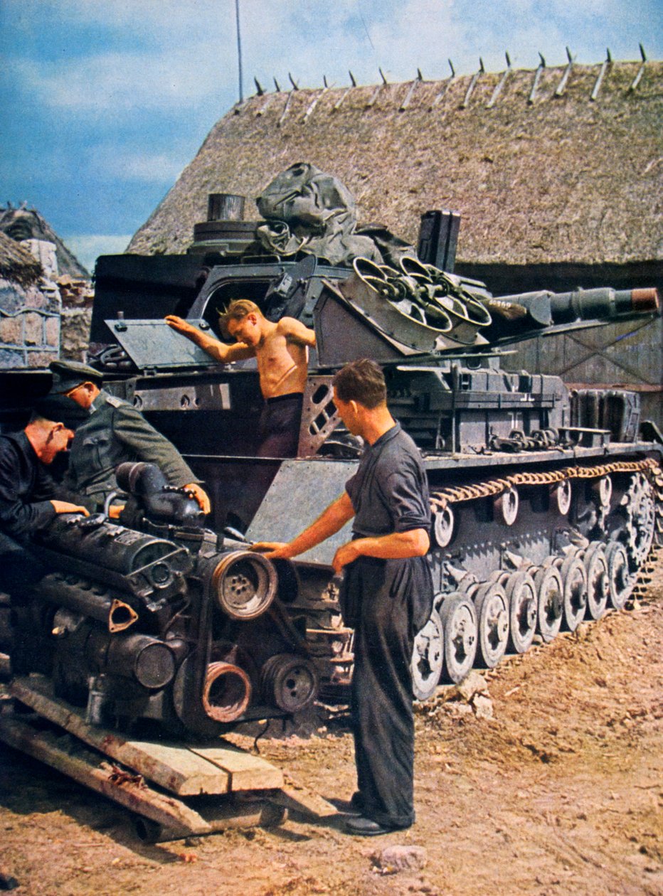 जर्मन सैनिकों ने फ्रांस पर कब्जा कर लिया, 1943 द्वारा अज्ञात