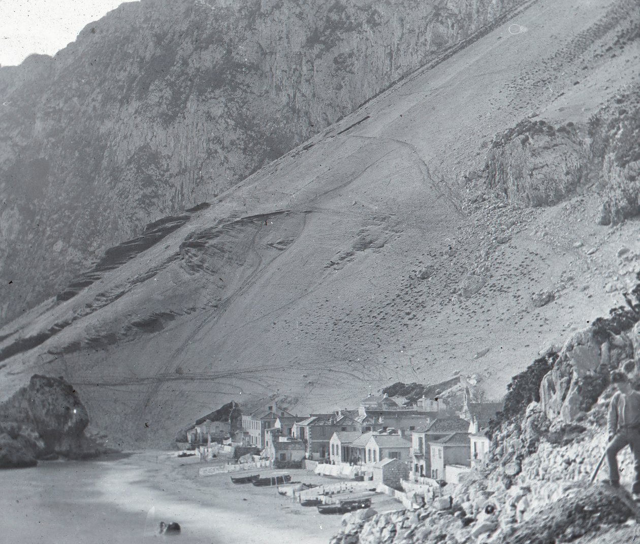जिब्राल्टर, कैटलन बे, c1910 द्वारा अज्ञात