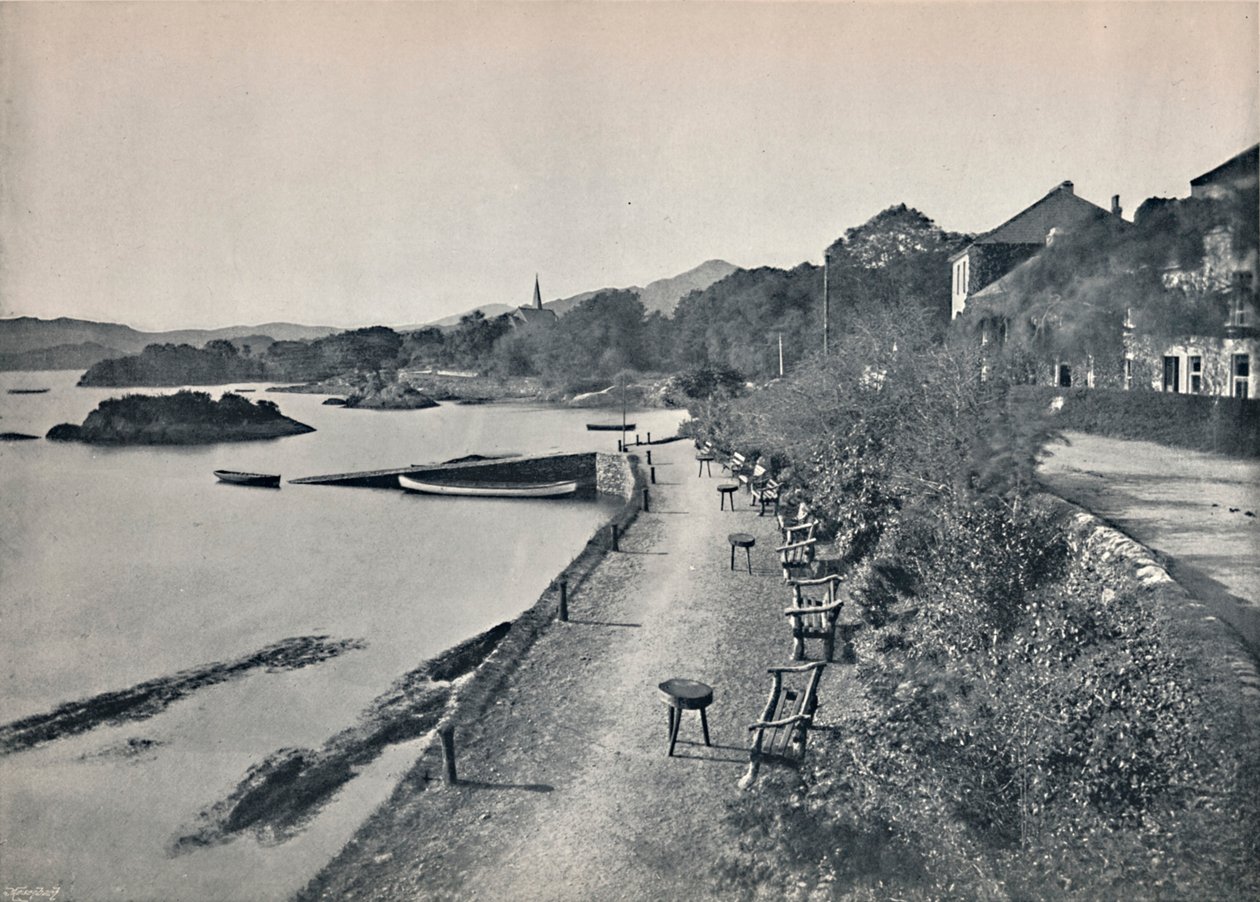 ग्लेनग्रिफ - द एस्पलेनैड, 1895 द्वारा अज्ञात