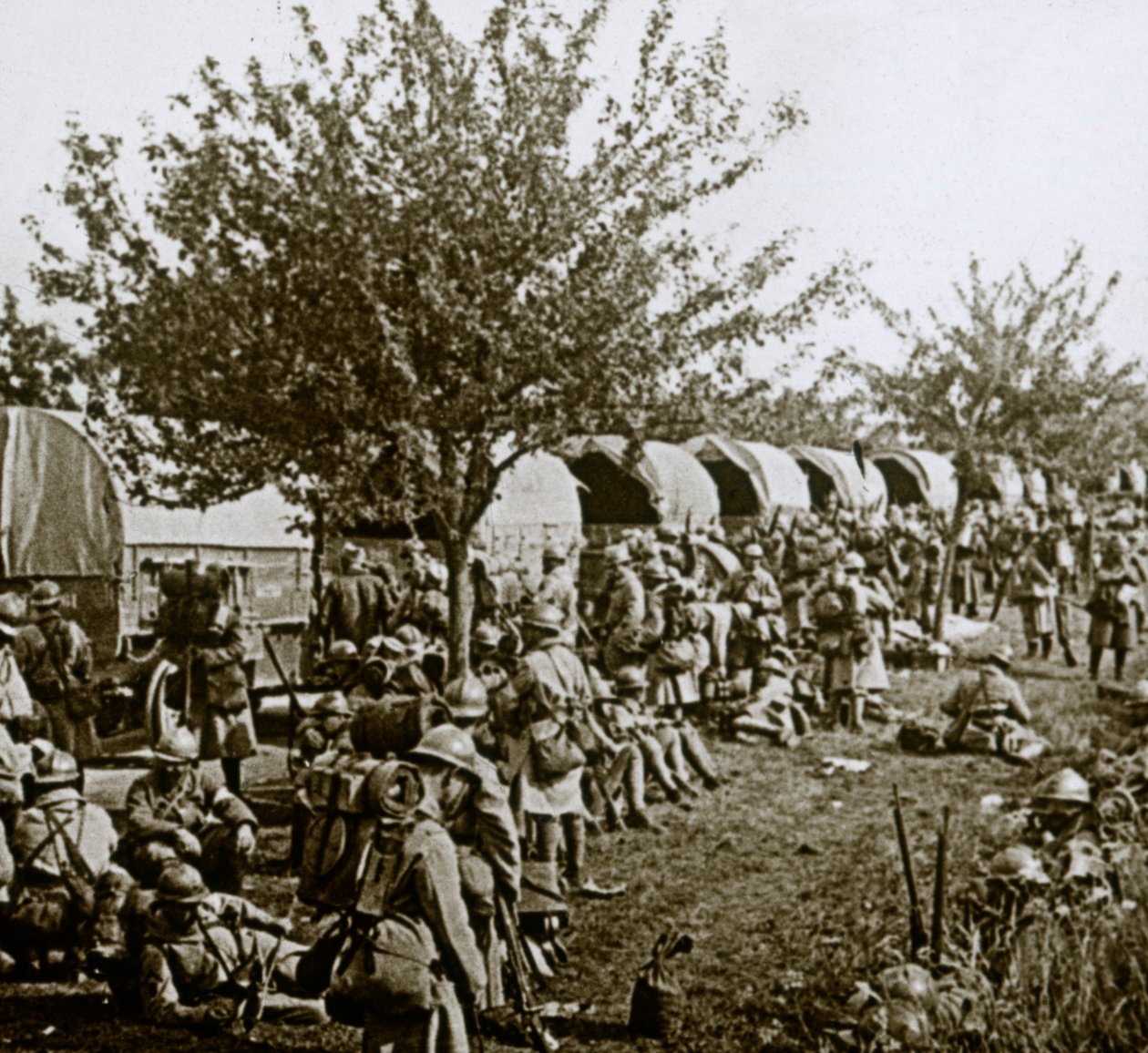 वर्दुन, उत्तरी फ्रांस, c1914-c1918 के लिए लाइन पर जा रहे हैं द्वारा अज्ञात