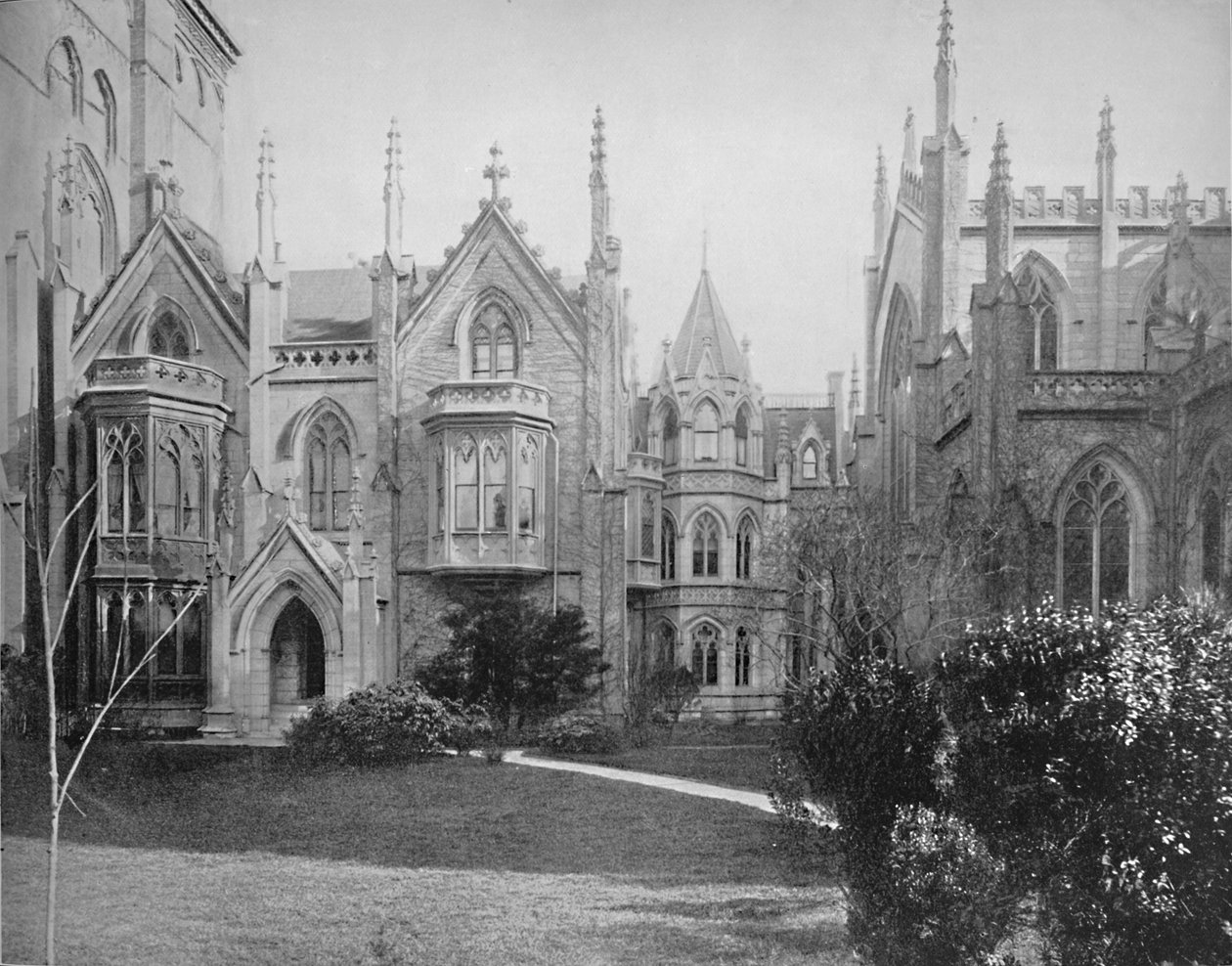ग्रेस चर्च और रेक्टोरी, न्यूयॉर्क, c1897। द्वारा अज्ञात