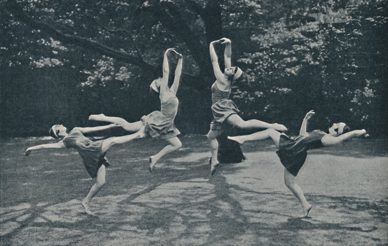 ग्रेस एंड एनिमेशन इन न्यू क्लासिकल और रशियन डांसिंग, c1935 द्वारा अज्ञात
