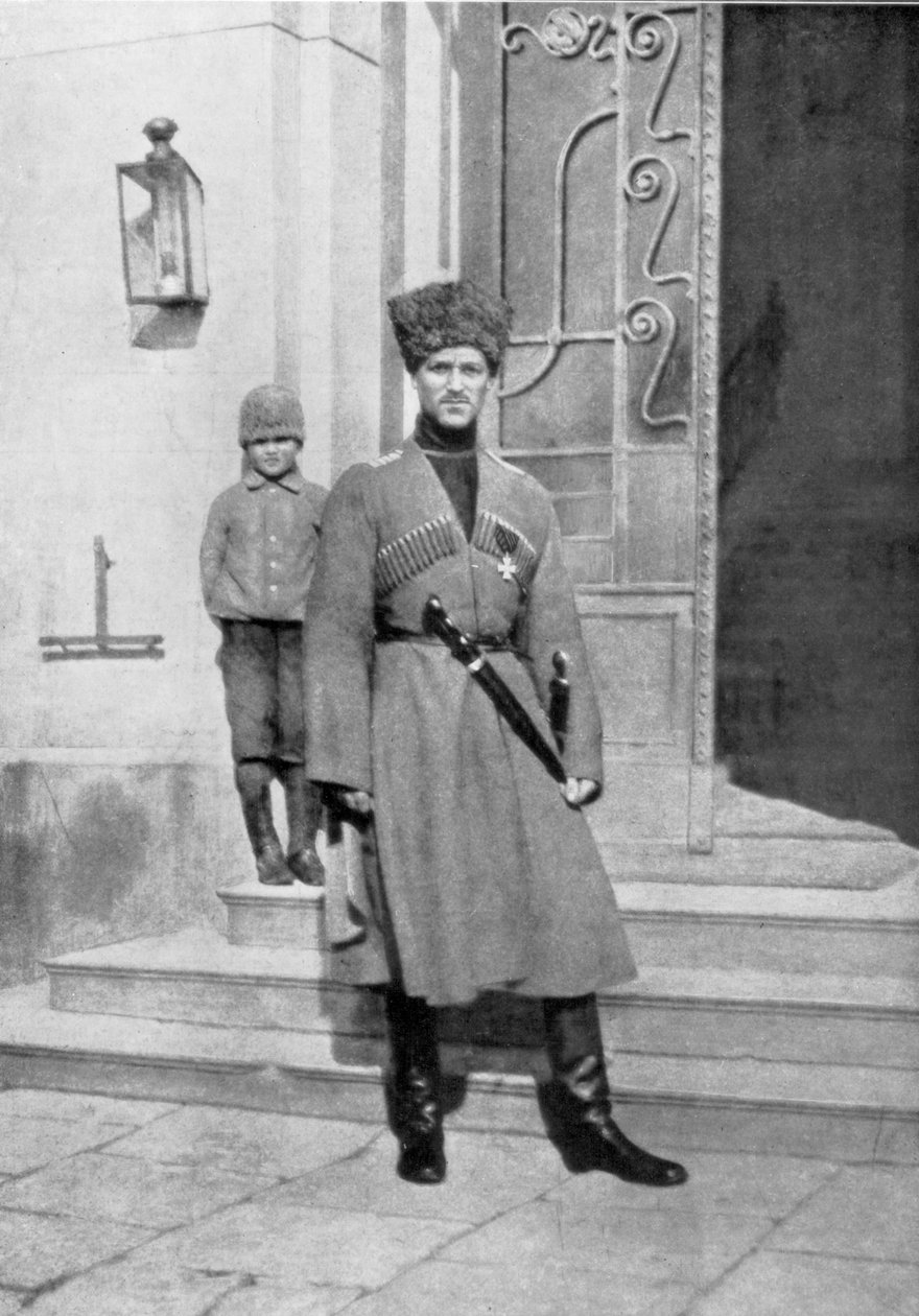 ग्रैंड ड्यूक माइकल अलेक्जेंड्रोविच रूस के कोस्क यूनिफॉर्म में, 1917 द्वारा अज्ञात