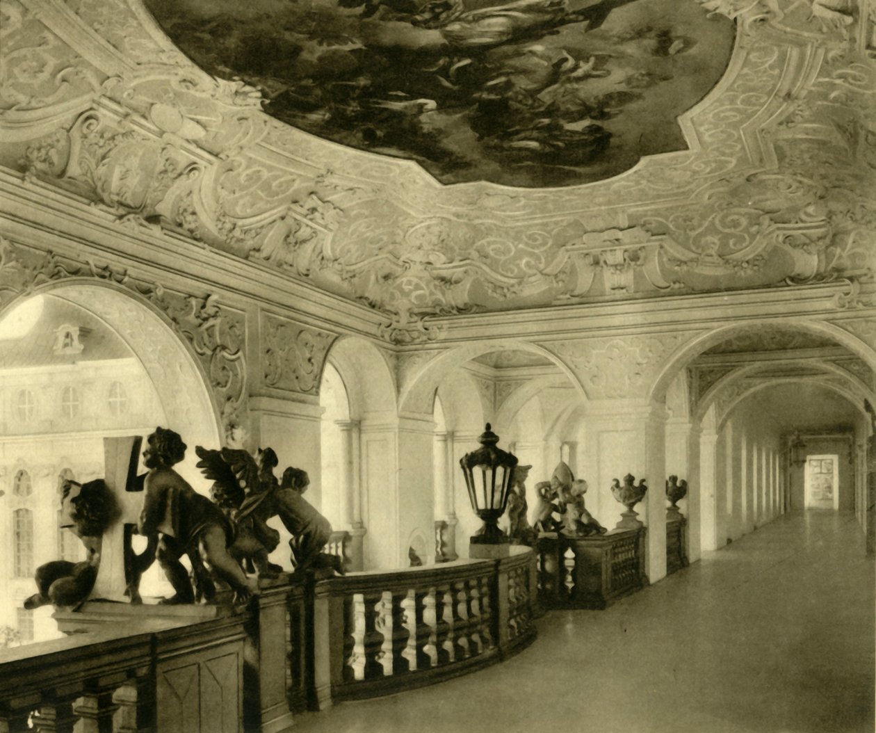 शाही सीढ़ी, सेंट फ्लोरियन मठ, सनक फ्लोरियन, ऊपरी ऑस्ट्रिया, c1935। द्वारा अज्ञात