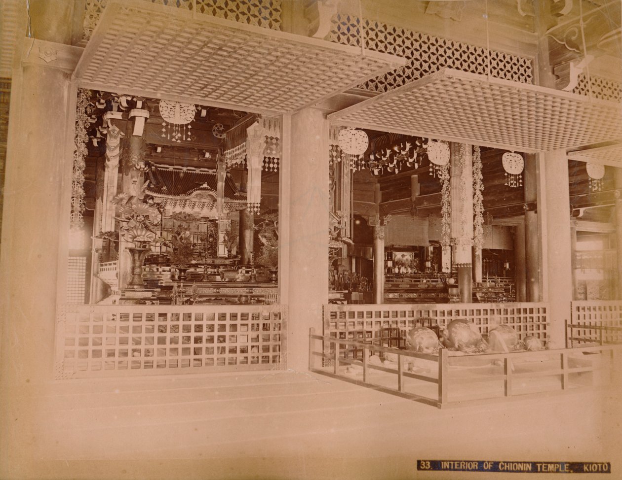 चियोनिन मंदिर का आंतरिक भाग, कीटो, c1890-1900 द्वारा अज्ञात