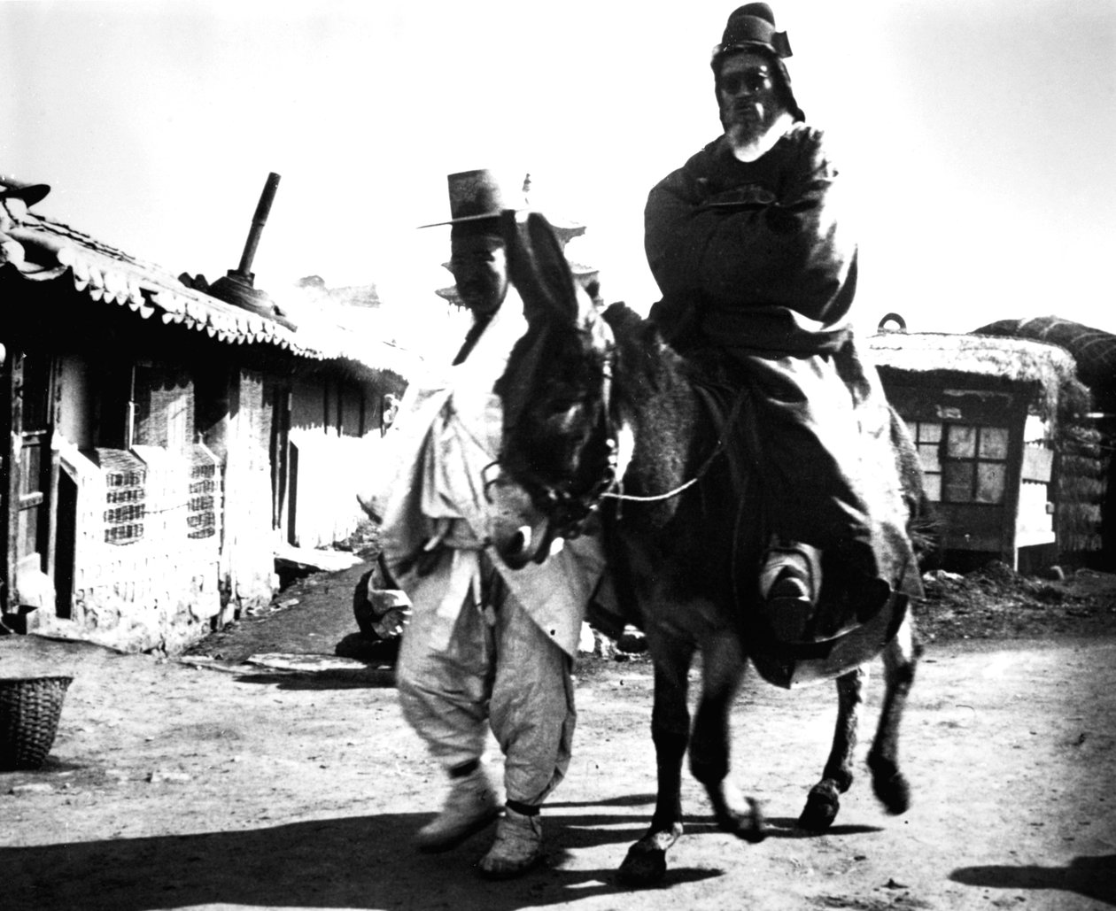 जापानी अधिकारी, कोरिया, 1900 द्वारा अज्ञात