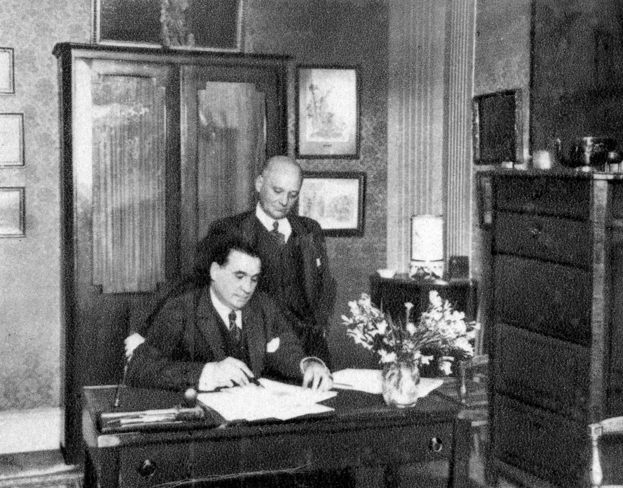 जेरोम और जीन च्राड, फ्रांसीसी लेखक, 1932 द्वारा अज्ञात