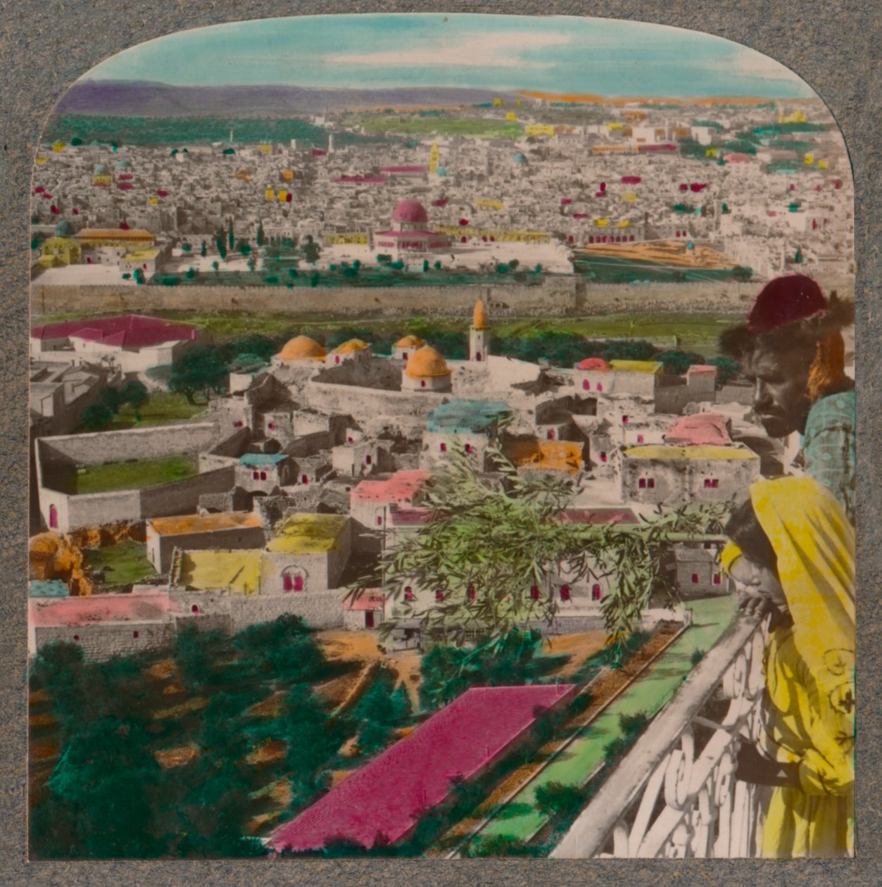 जैतून के पहाड़ पर रूसी चर्च से यरूशलेम, c1900 द्वारा अज्ञात