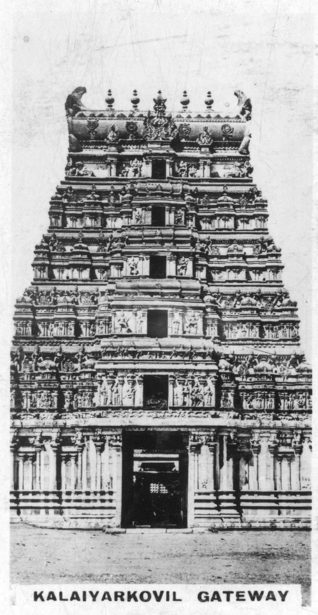 कलियारकोविल गेटवे, भारत, c1925 द्वारा अज्ञात