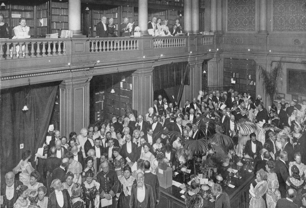 रॉयल सोसाइटी, लंदन में महिलाओं की रात, c1903 1903 द्वारा अज्ञात