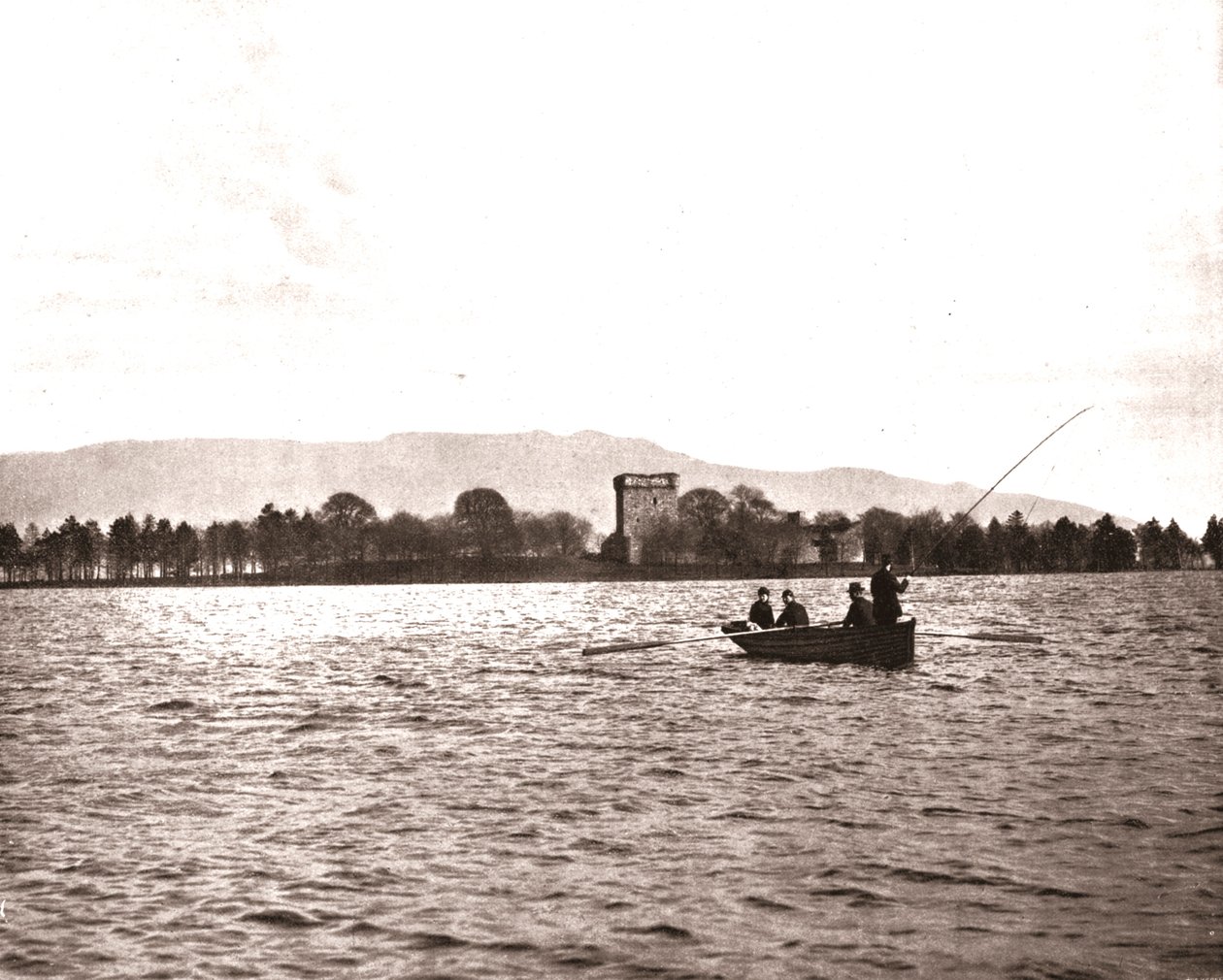 Lochleven Castle, Kinross, स्कॉटलैंड, 1894। द्वारा अज्ञात