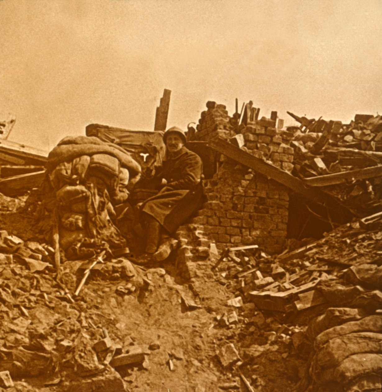 लुक-आउट, c1914-c1918 द्वारा अज्ञात