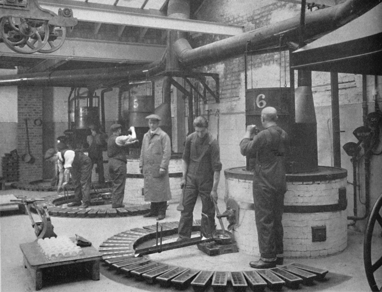लंदन फाउंड्री, 1919 में फ्रायोटाइप प्रिंटिंग मेटल बनाना द्वारा अज्ञात