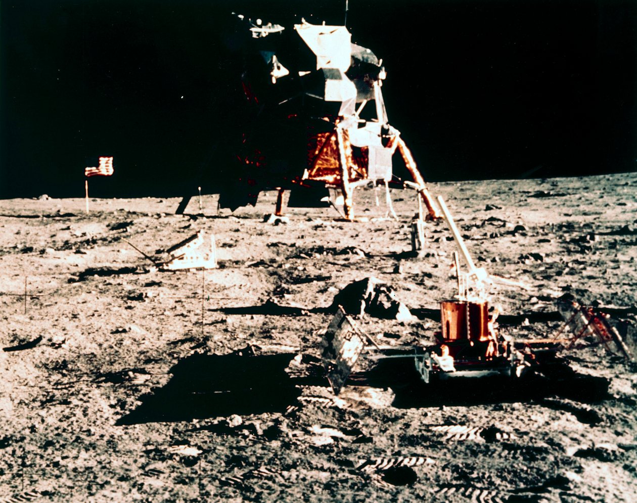 मानवयुक्त अंतरिक्ष उड़ान, यूएसए, अपोलो ११ अपोलो ११ चंद्र प्रयोग lunar द्वारा अज्ञात