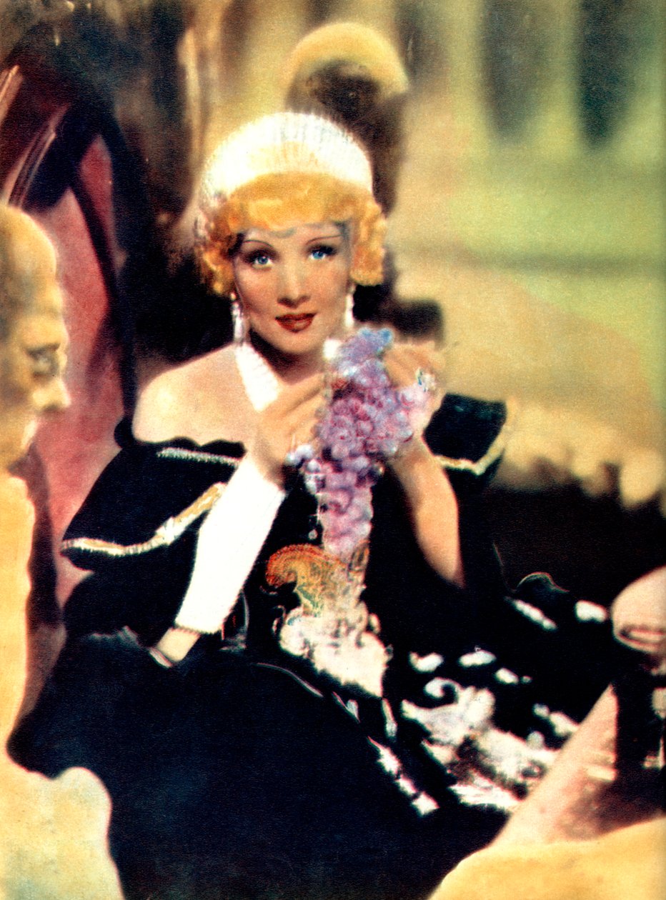 Marlene Dietrich, जर्मन अमेरिकी अभिनेत्री, 1934-1935 का जन्म हुआ द्वारा अज्ञात