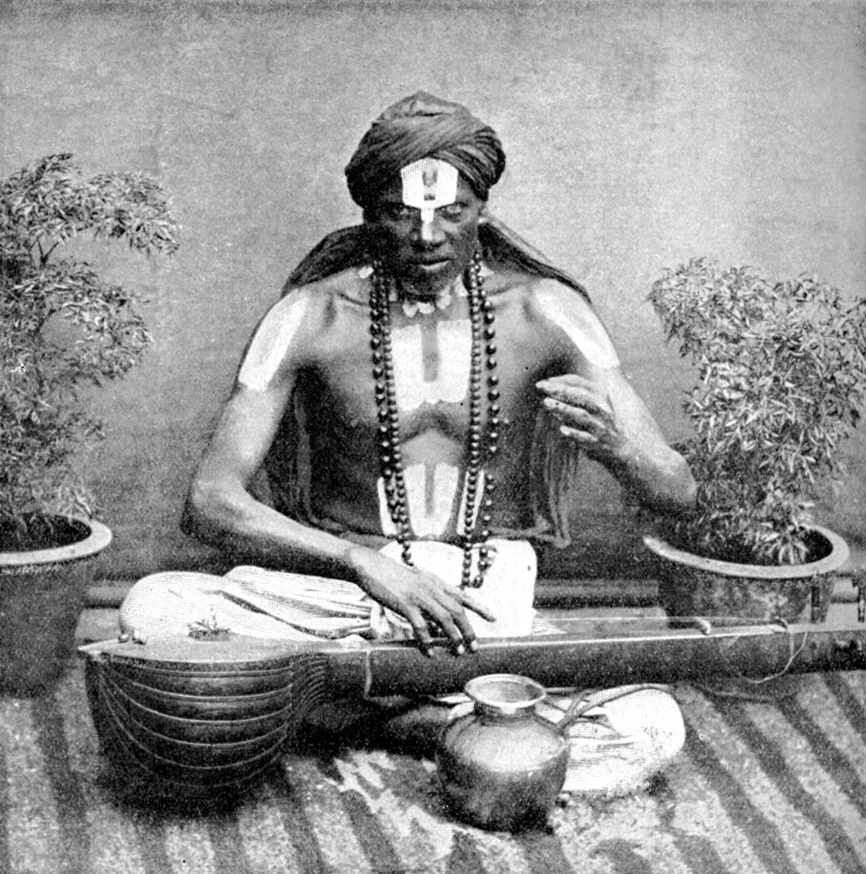 विष्णु, भारत, 1922 के नाम से अपनाई गई मानसिकता द्वारा अज्ञात