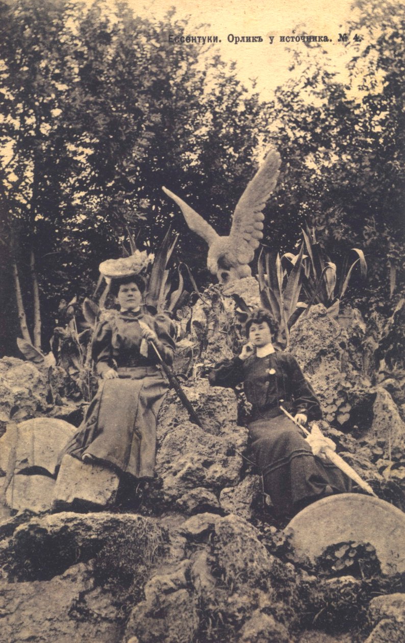 खनिज पानी का झरना, येसेंटुकी, रूस, 1900s। द्वारा अज्ञात