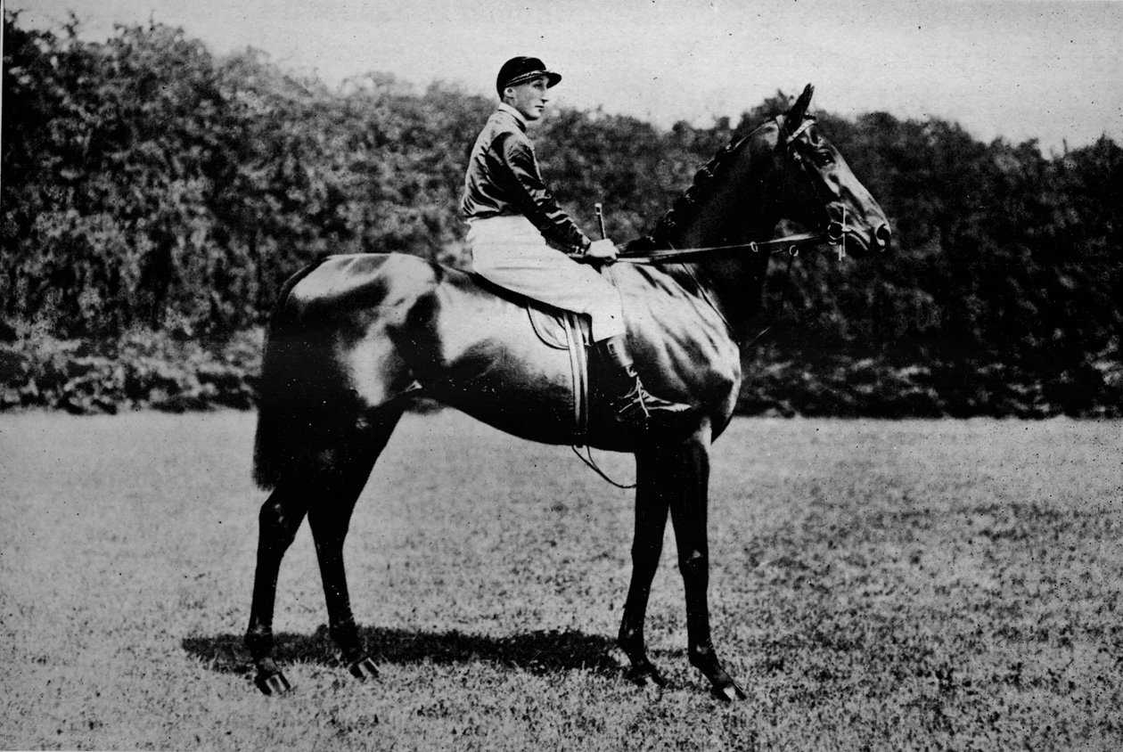 मिनोरु, 1911 द्वारा अज्ञात