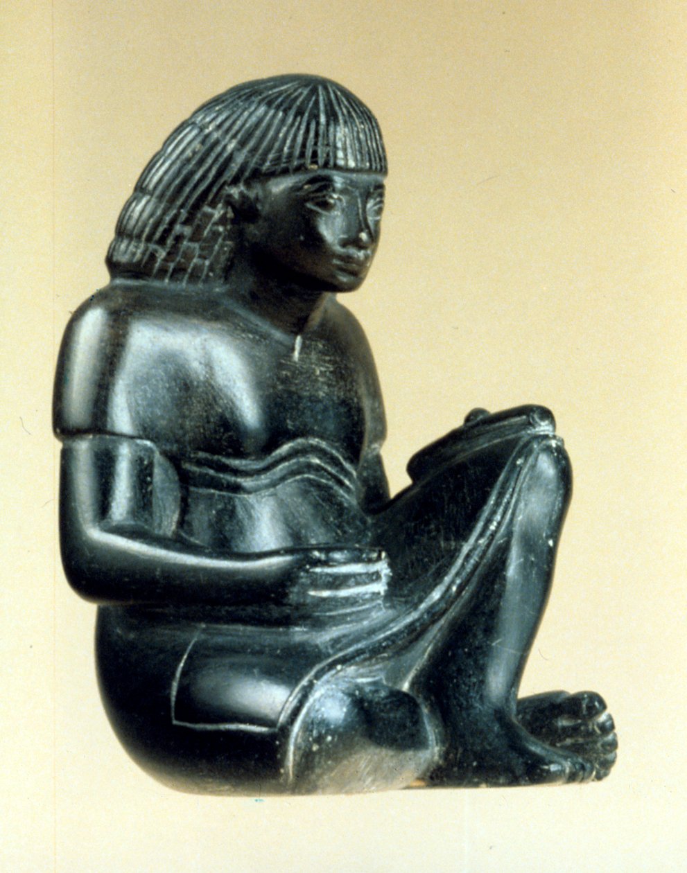 एक बैठा मुंशी का मॉडल, प्राचीन मिस्र, 18 वीं राजवंश, 1550-1293 ई.पू. द्वारा अज्ञात