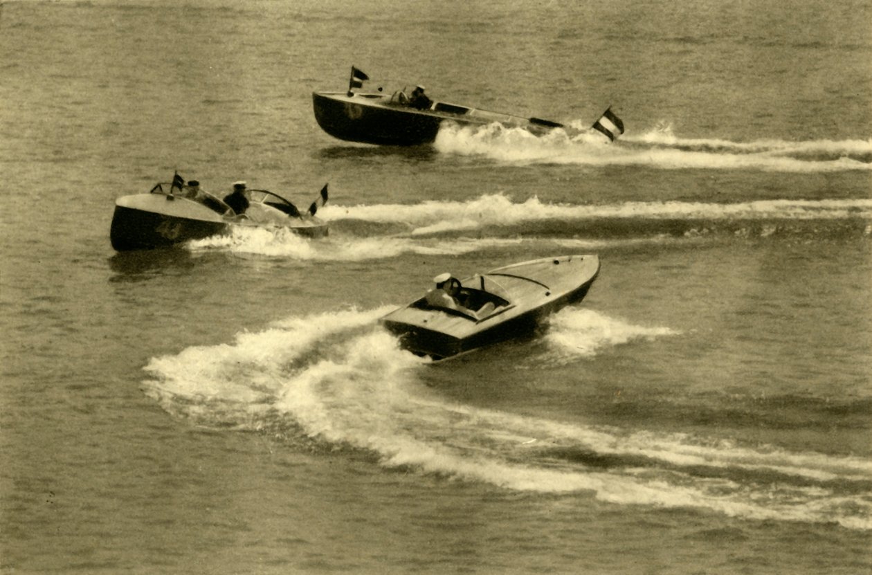 मोटरबोट दौड़, वॉथरसी, कारिन्थिया, ऑस्ट्रिया, c1935। द्वारा अज्ञात
