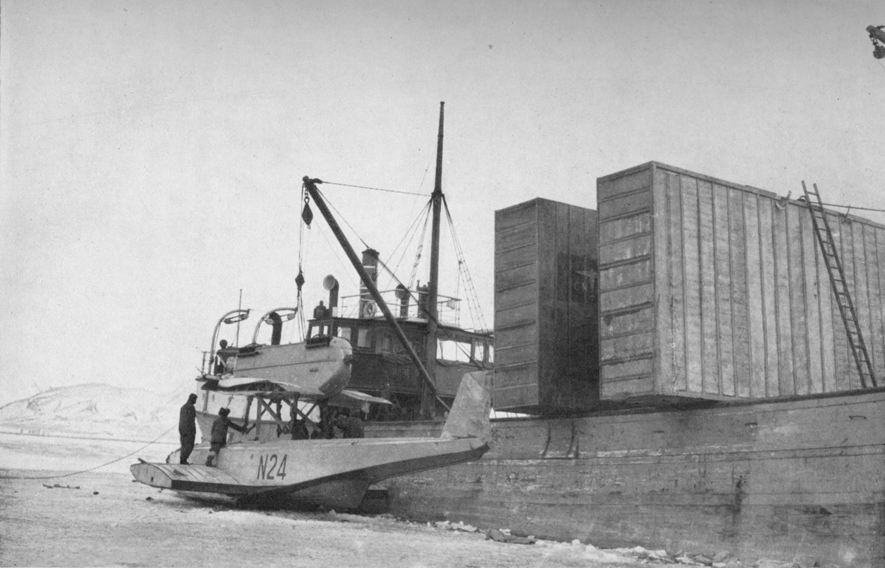 किंग्स बे में हॉबी के डेरिक पर N24, c1925, 1928 द्वारा अज्ञात