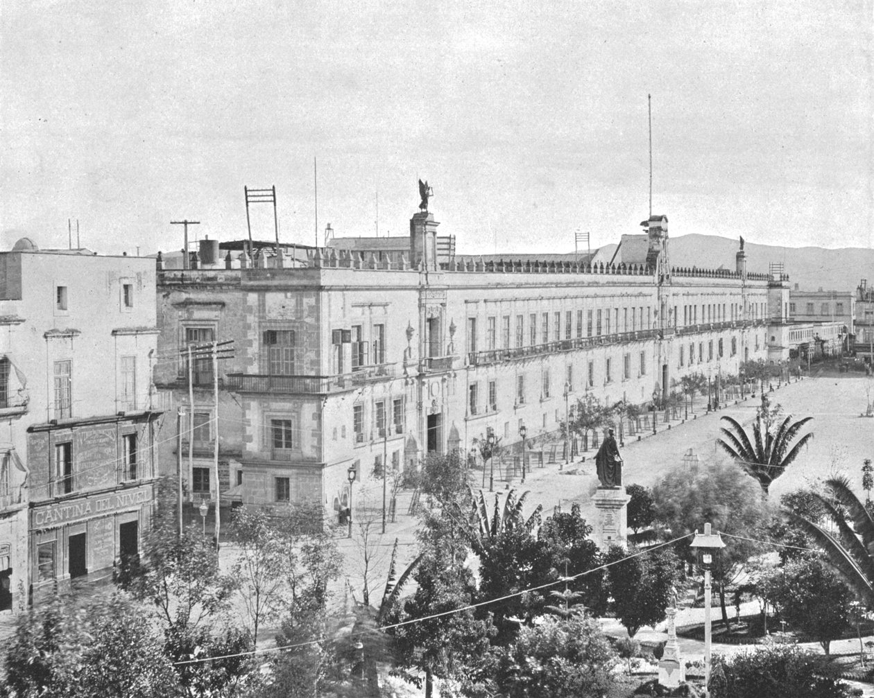 नेशनल पैलेस, मैक्सिको सिटी, मैक्सिको, c1900। द्वारा अज्ञात