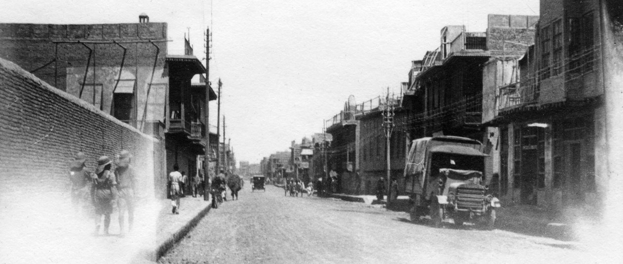 न्यू स्ट्रीट, बगदाद, मेसोपोटामिया, WWI, 1918 द्वारा अज्ञात