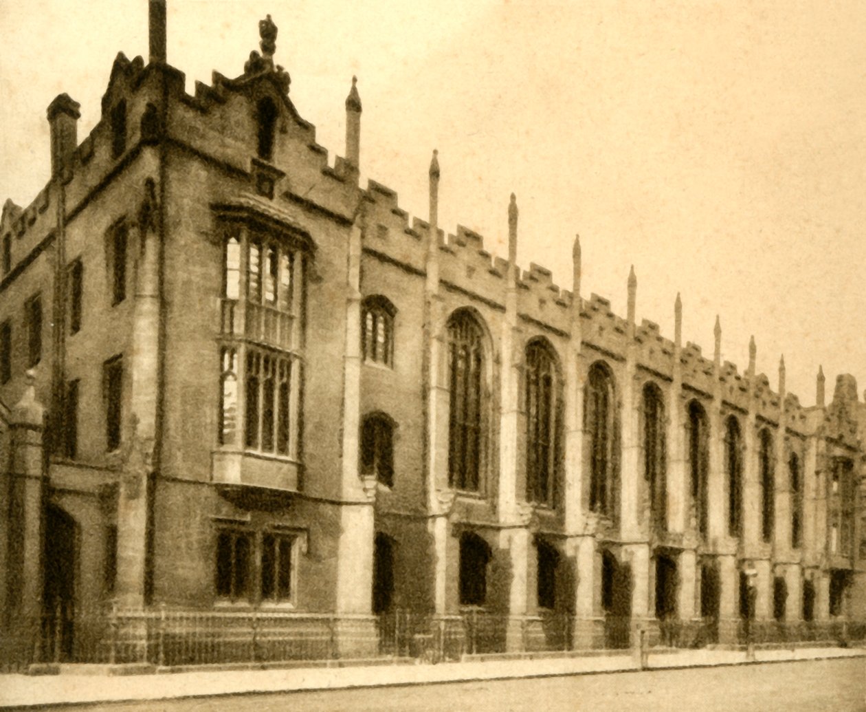 नंबर 61. किंग एडवर्ड्स स्कूल, बर्मिंघम, 1923। द्वारा अज्ञात