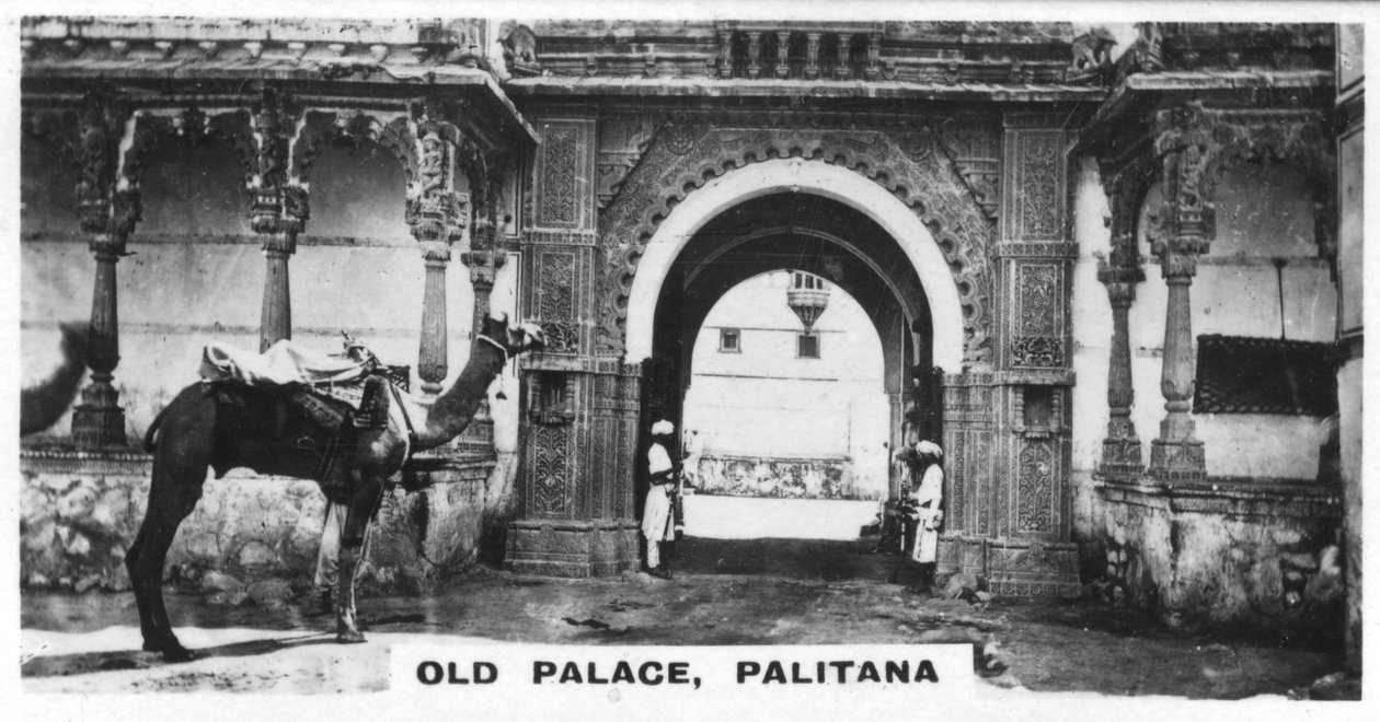 ओल्ड पैलेस, पालिताना, भारत, c1925 द्वारा अज्ञात