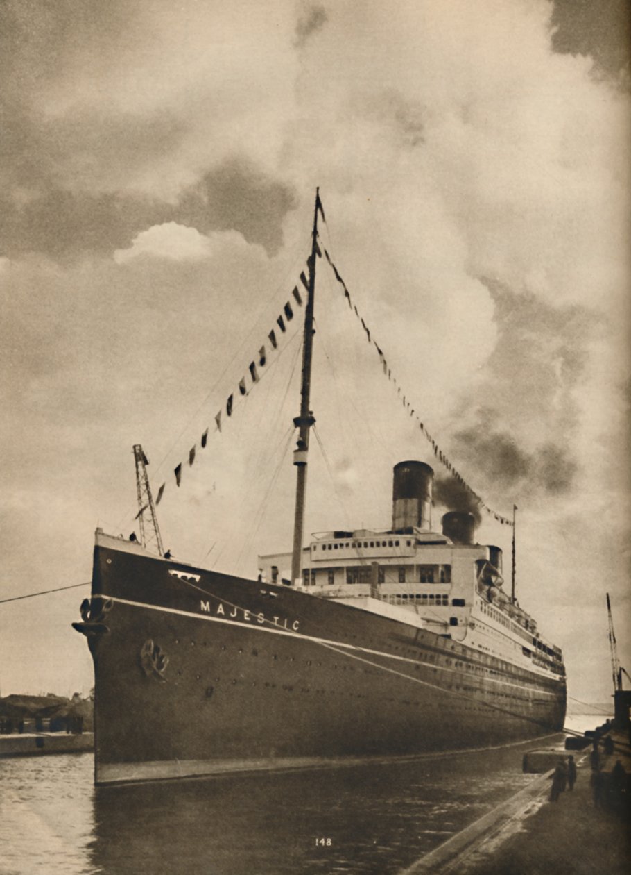 सबसे बड़े जहाजों में से एक, सनगार्ड व्हाइट स्टार लाइन, 1936 के स्वामित्व वाले राजसी द्वारा अज्ञात
