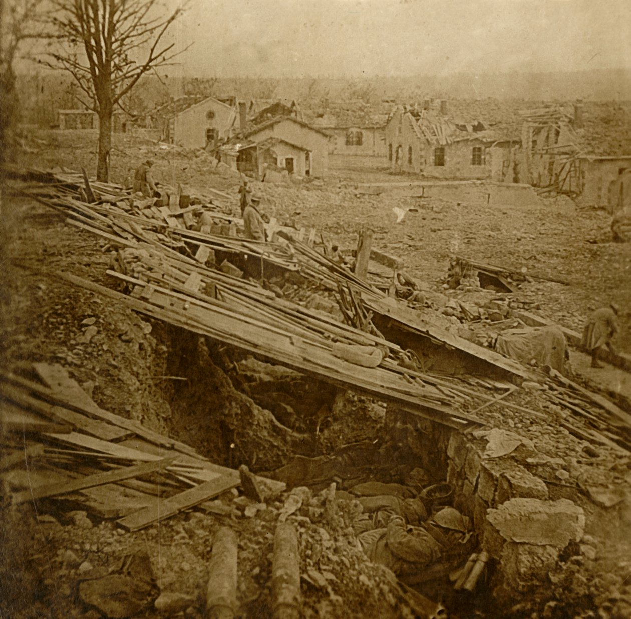 तावनेस फोर्ट, वर्दुन, उत्तरी फ्रांस, c1914-c1918 में ओपन-एयर डॉरमेट्री द्वारा अज्ञात