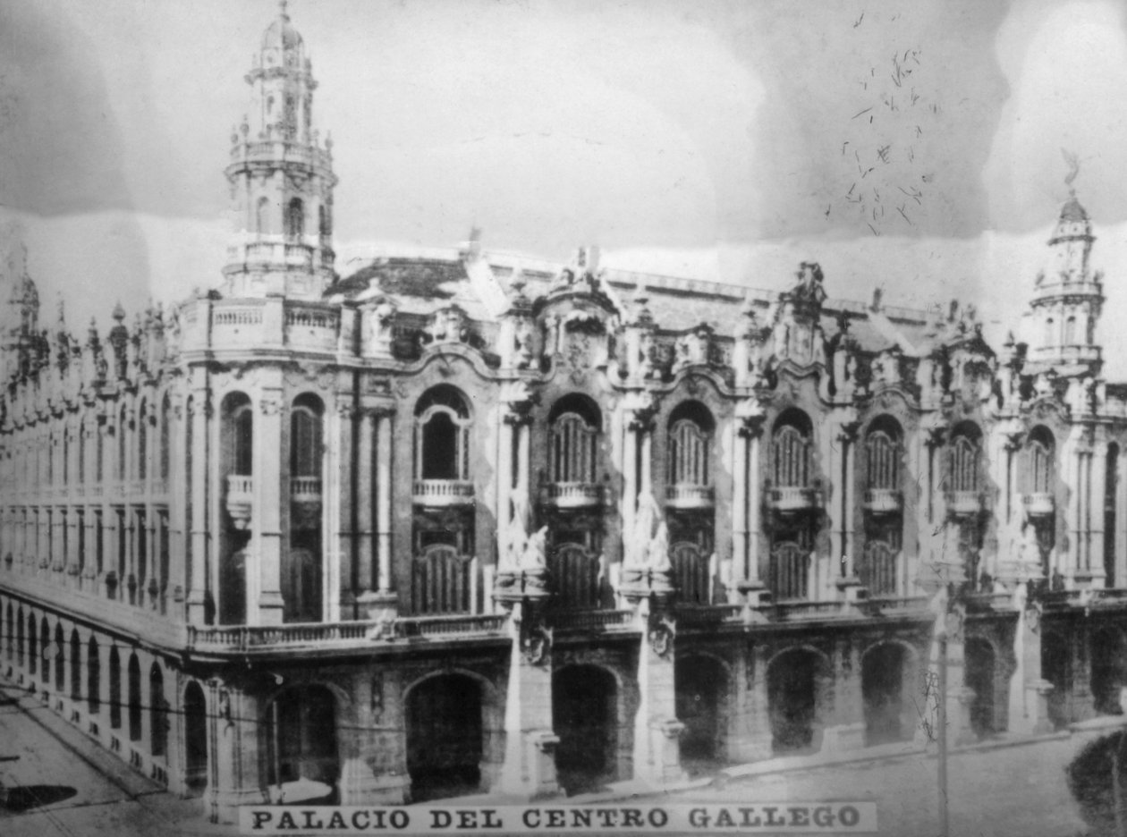 पैलेस ऑफ़ द गैलिशियन सेंटर, 1920 का दशक द्वारा अज्ञात