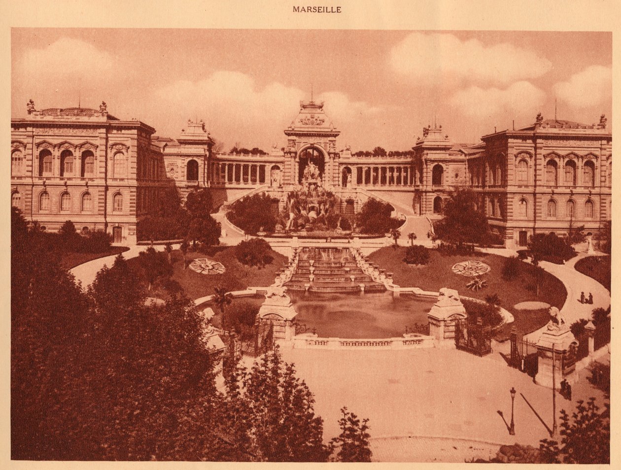 पैलैस लॉन्गचम्प, मार्सिले, 1930। द्वारा अज्ञात