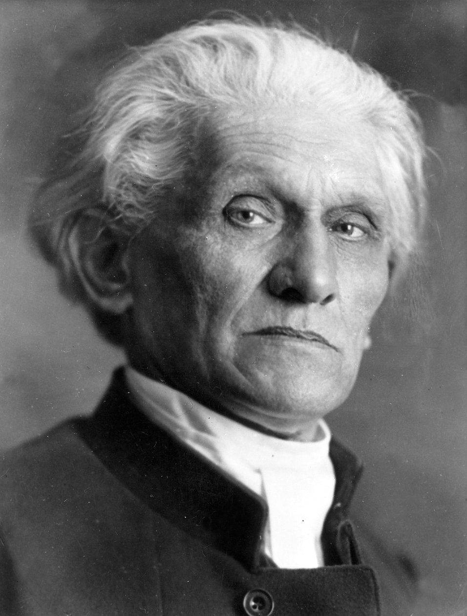 स्टीफन जॉर्ज का पोर्ट्रेट 1868-1933। द्वारा अज्ञात