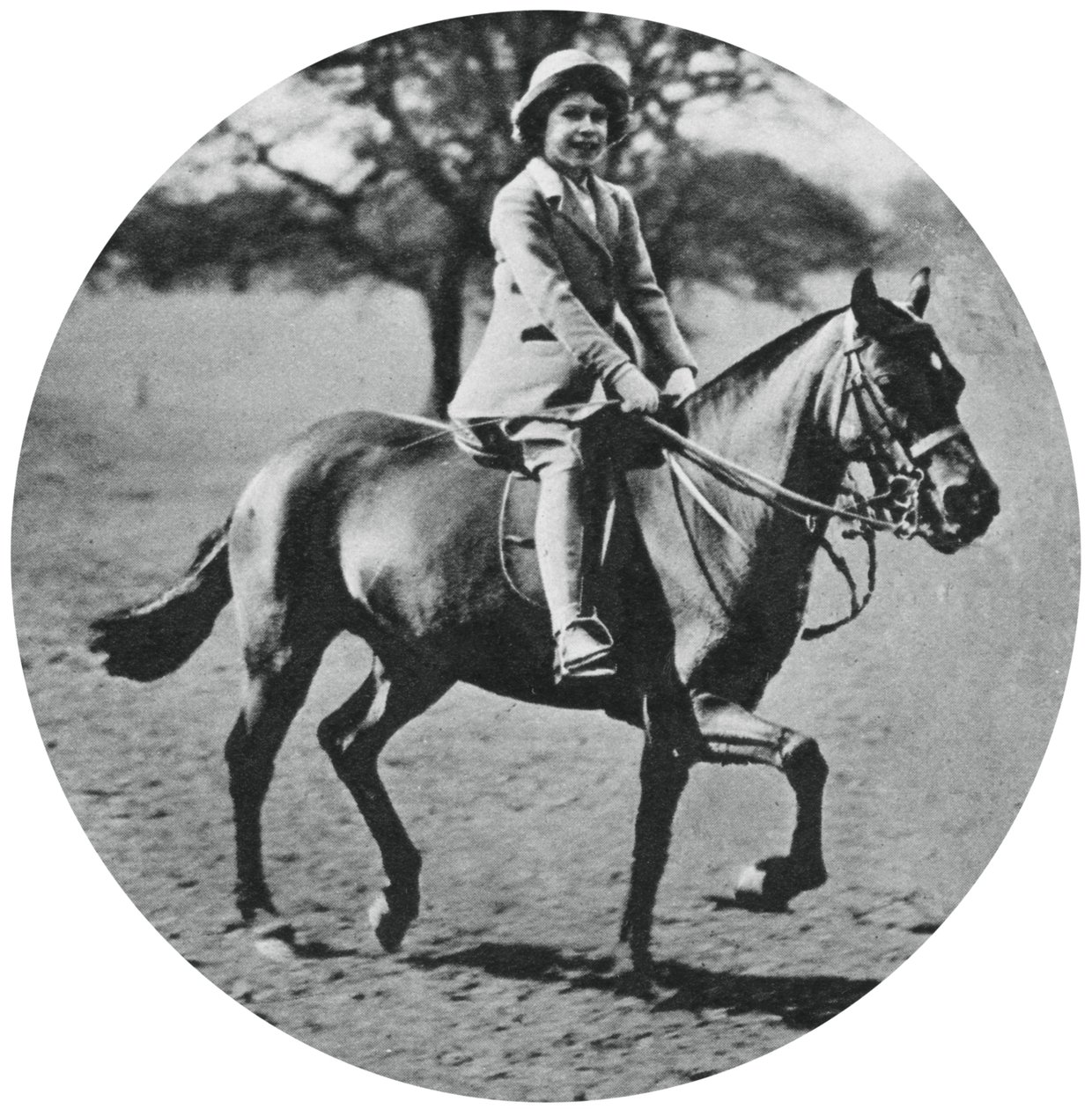 घोड़े पर राजकुमारी एलिजाबेथ, विंडसर ग्रेट पार्क, 1935, 1937 द्वारा अज्ञात