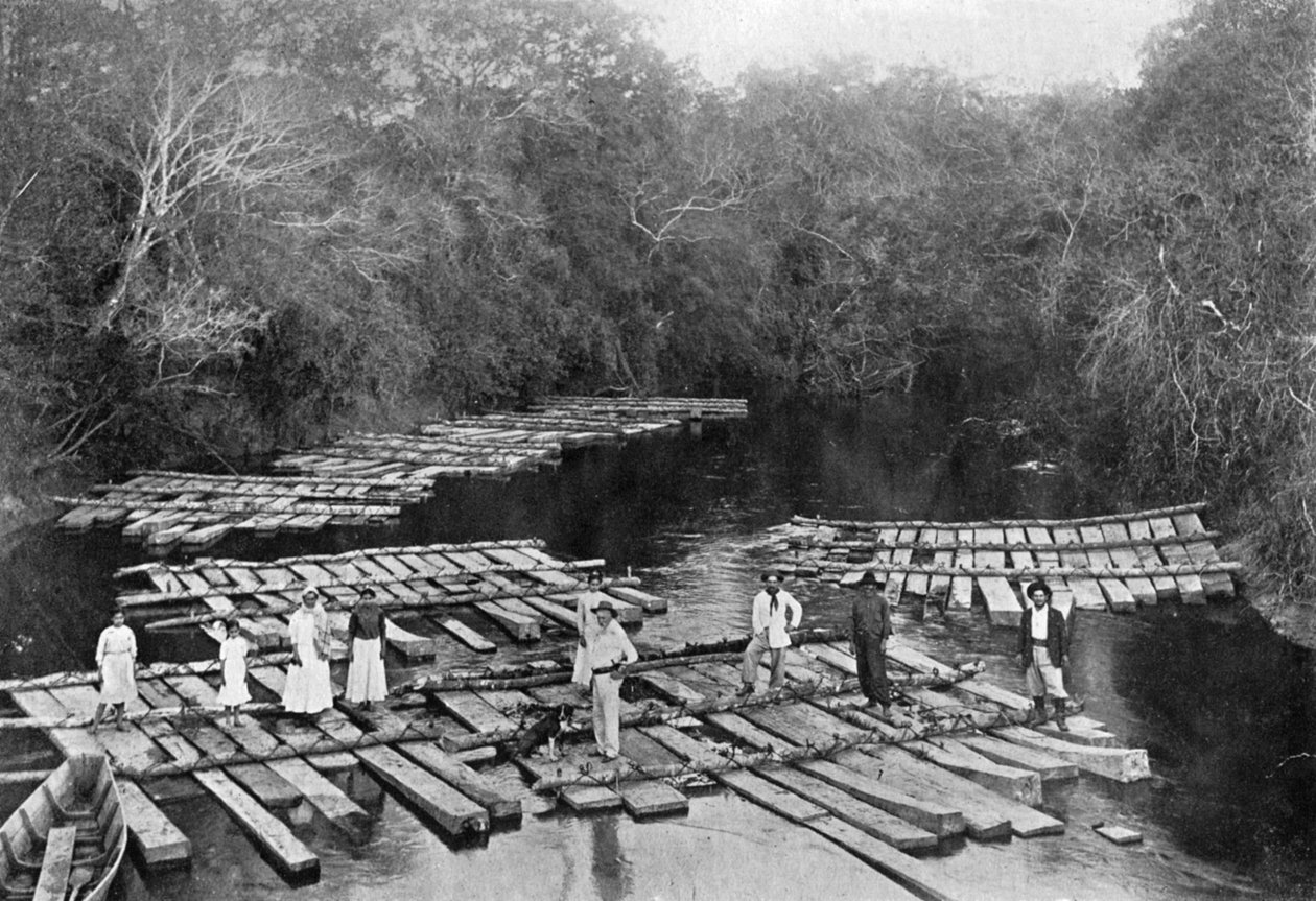 टेबिक्यूरी-मील नदी पर राफ्ट्स, पैराग्वे, 1911 द्वारा अज्ञात