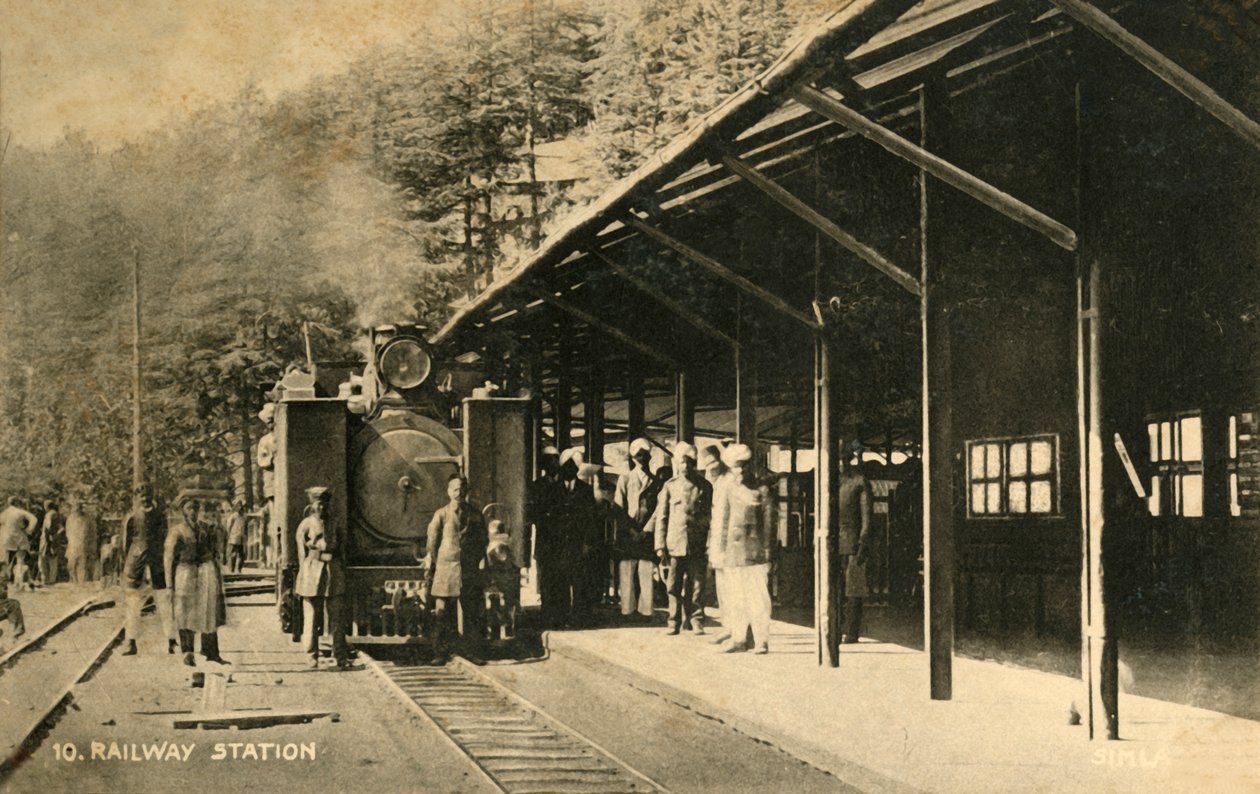 रेलवे स्टेशन, c1918-c1939। द्वारा अज्ञात